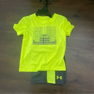 NWT‎ Under Armour matching set shorts Tshirt